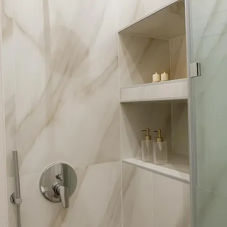 アパート 21 Eleganza E Comfort In